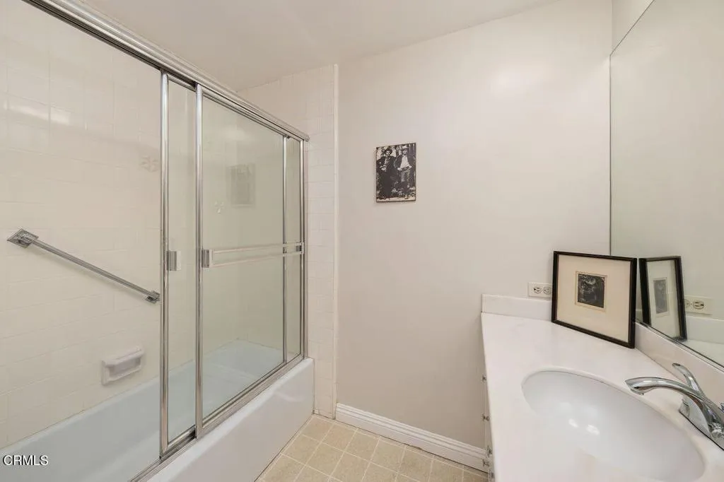 985 E California Boulevard 304, Pasadena, California 91106 home-pic-29